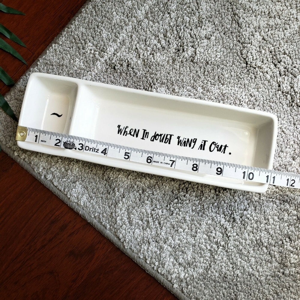 Rae Dunn When In Doubt Wing It Out Makeup Storage - Picture 8 of 8